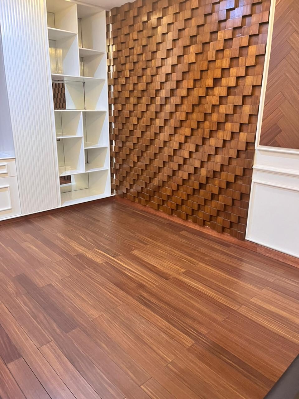 Bespoke three-dimensional timber feature wall